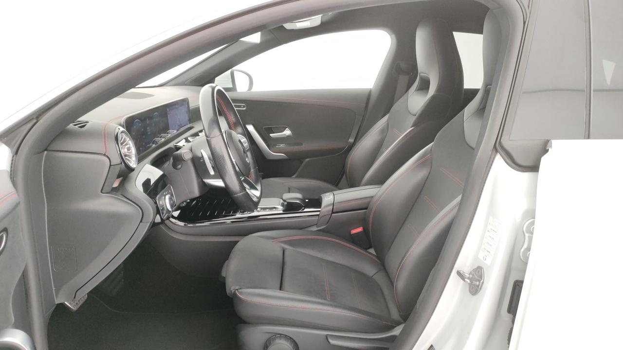 Mercedes-Benz CLA Shooting Brake 200 Premium auto