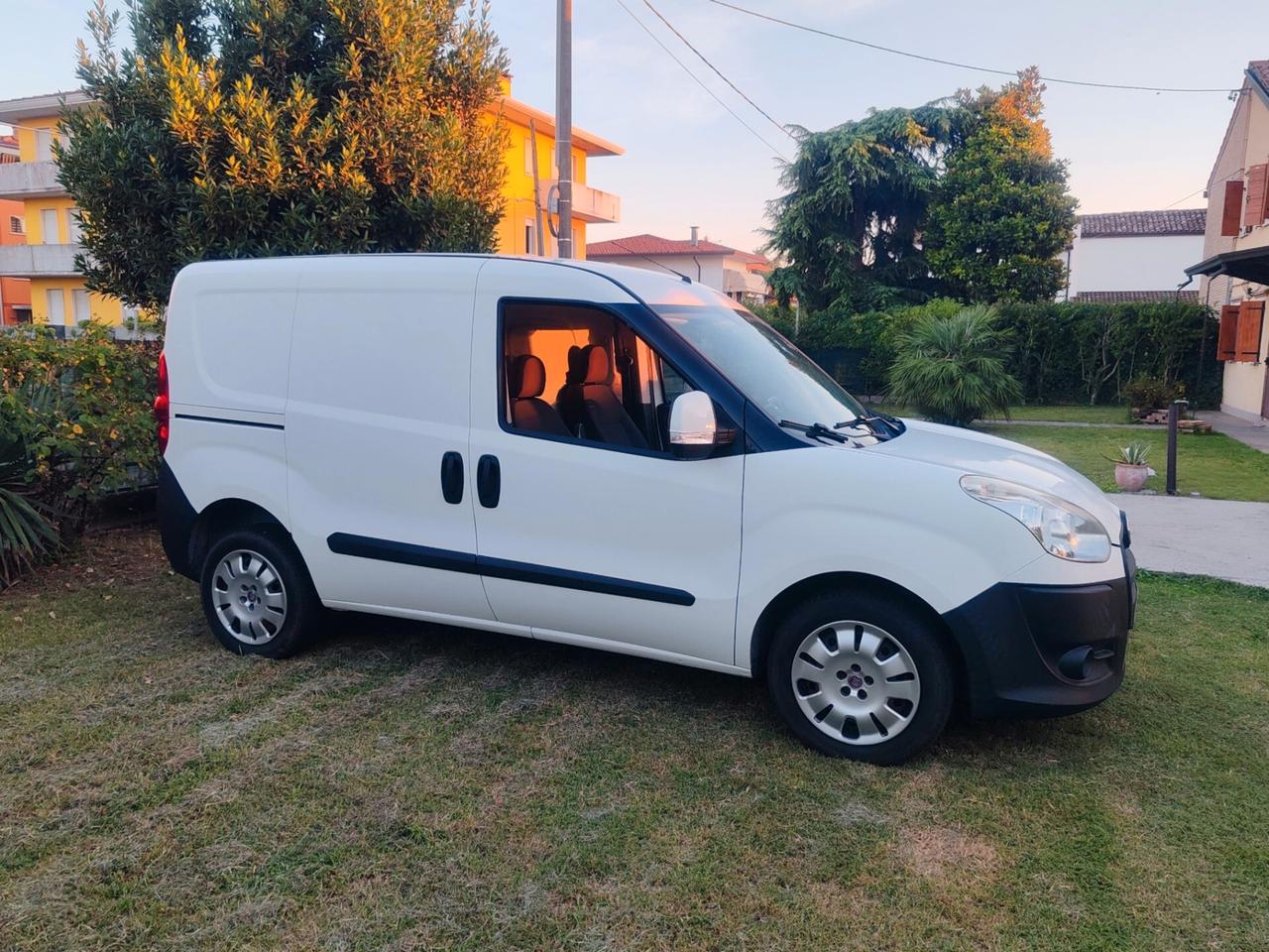Fiat Doblo 1.4 T-Jet Natural Power 2013 Perfetta