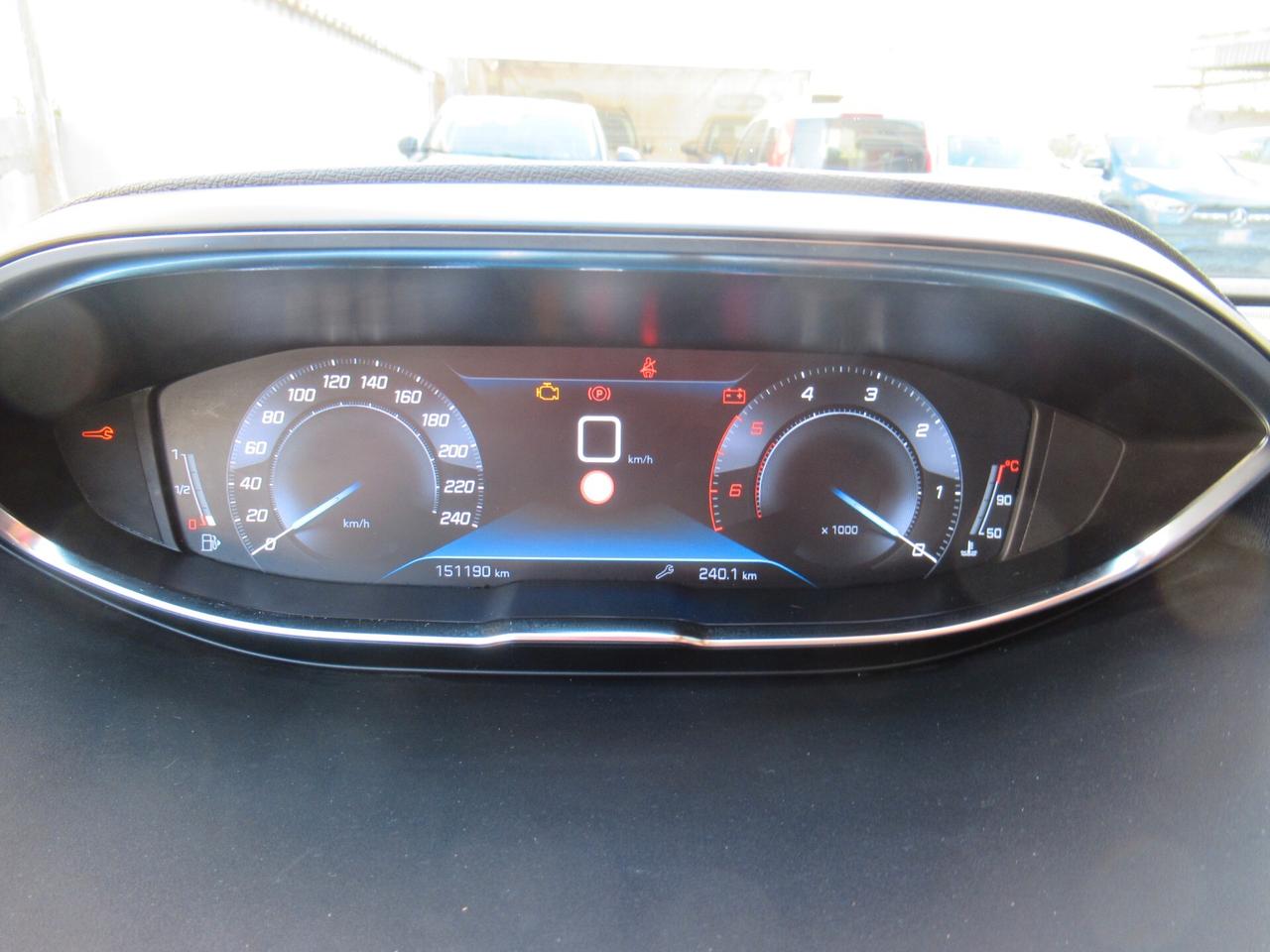 Peugeot 3008 BlueHDi 130 S&S Business