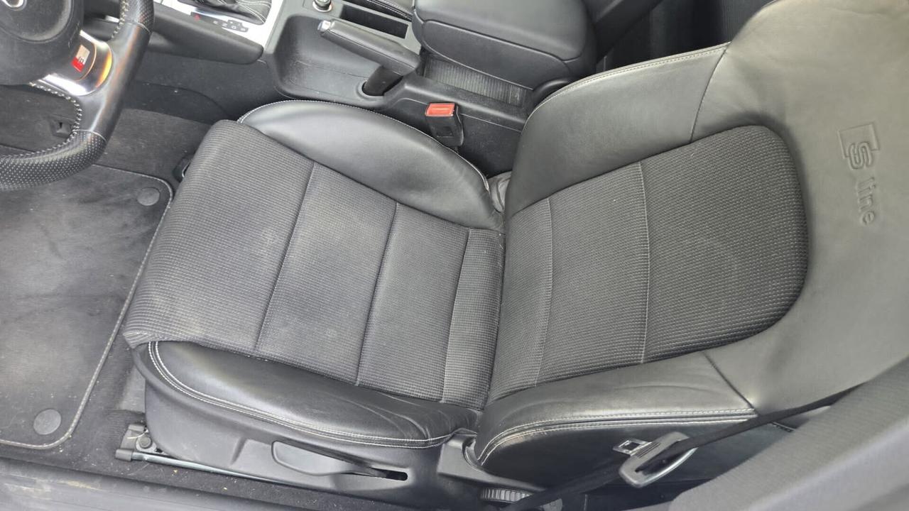 Audi A3 2.0 16V TFSI quattro S tronic Ambition