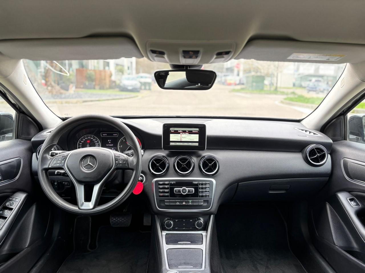 Mercedes-benz A 180 d Automatic Advanced