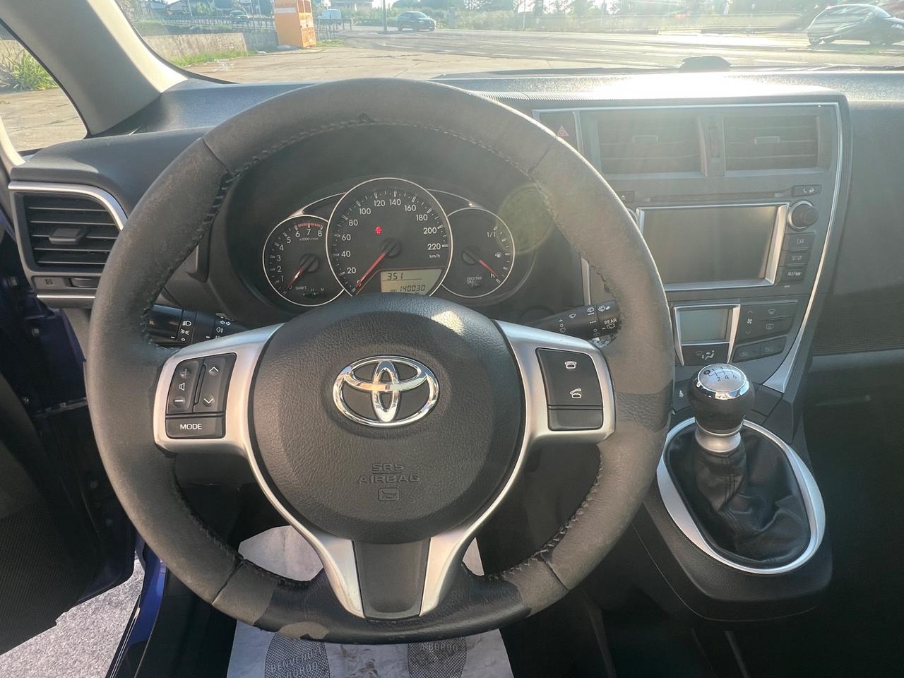 Toyota Verso-S 1.3 MT STYLE
