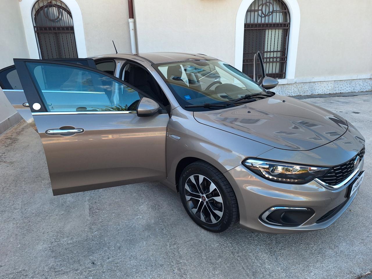 Fiat Tipo 1.3 mjt 95 cv E6 "BERLINA" 68000 km 2020