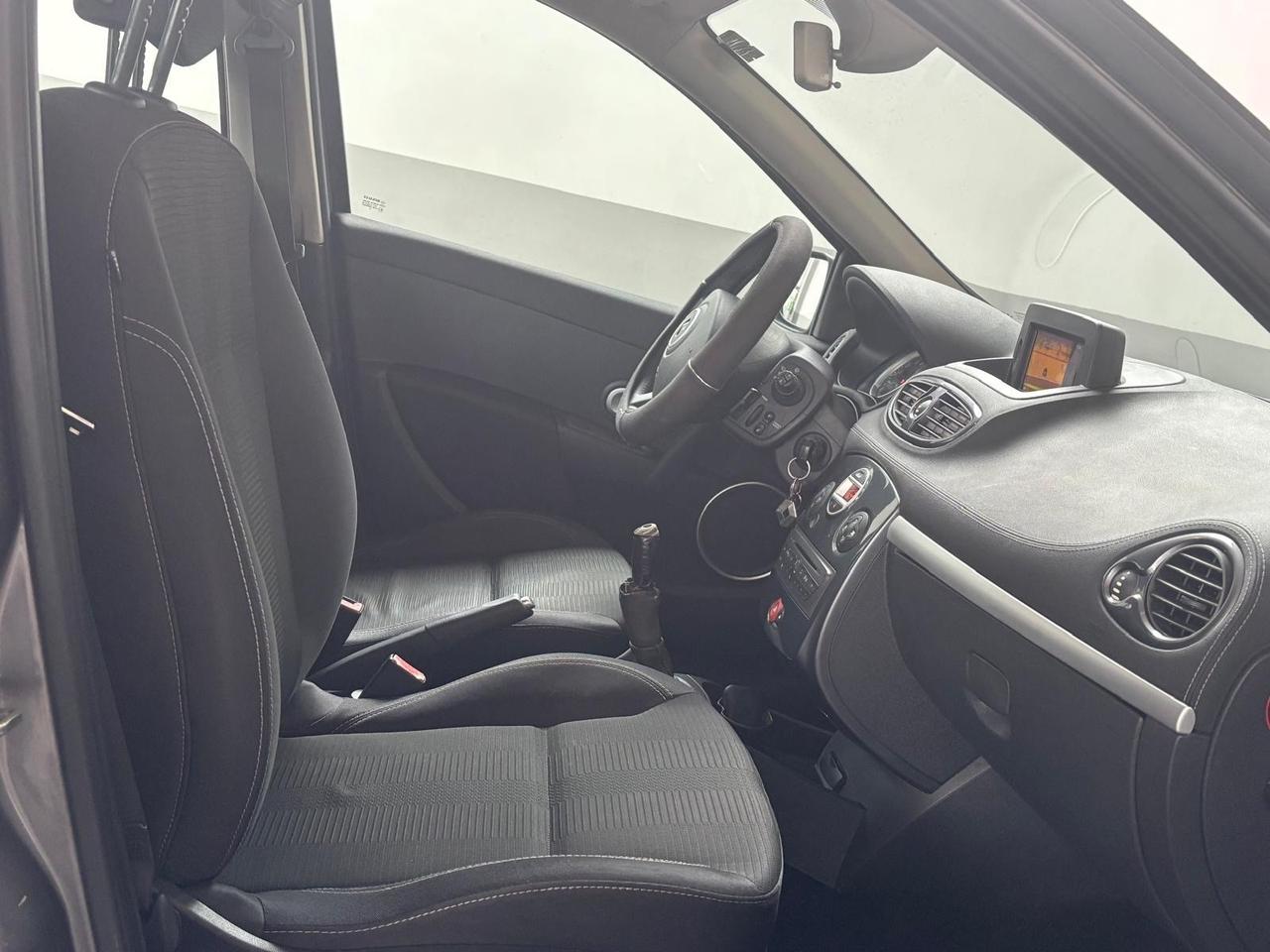 Renault Clio 1.2 16V 5 porte Luxe