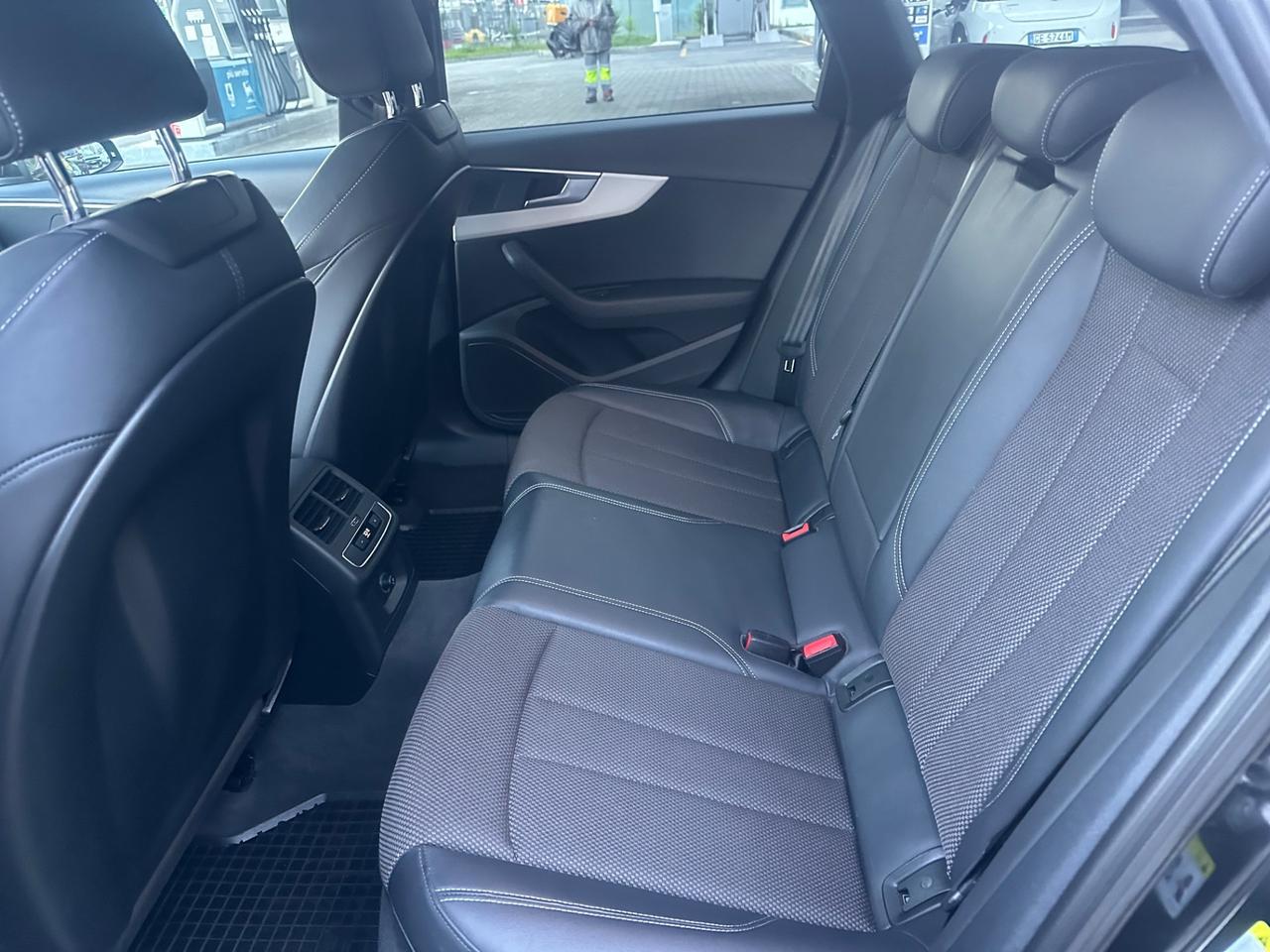 Audi A4 Avant 40 TDI quattro S tronic