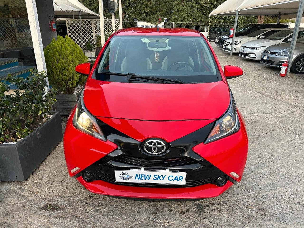 Toyota Aygo 1.0 VVT-i 69 CV x-play AUTOMATICO