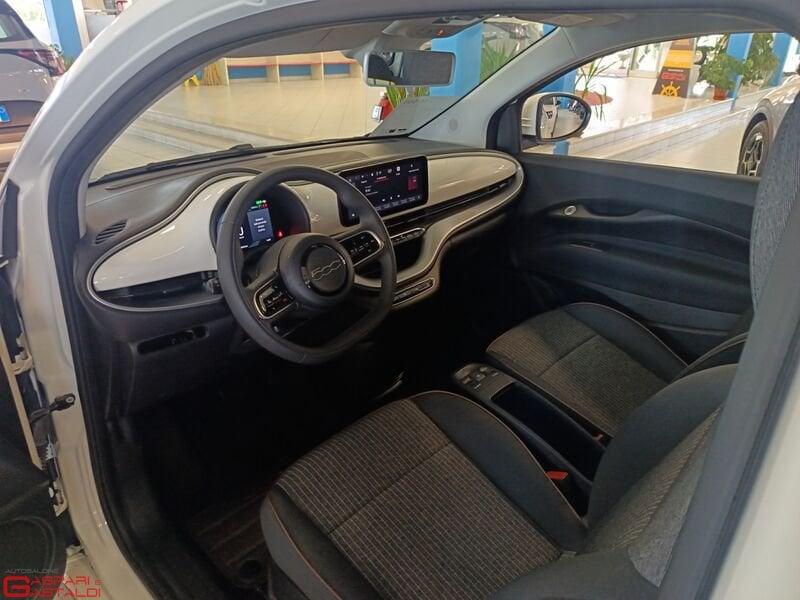FIAT 500 Electric Icon + 118cv 42 kWh 320km WLTP