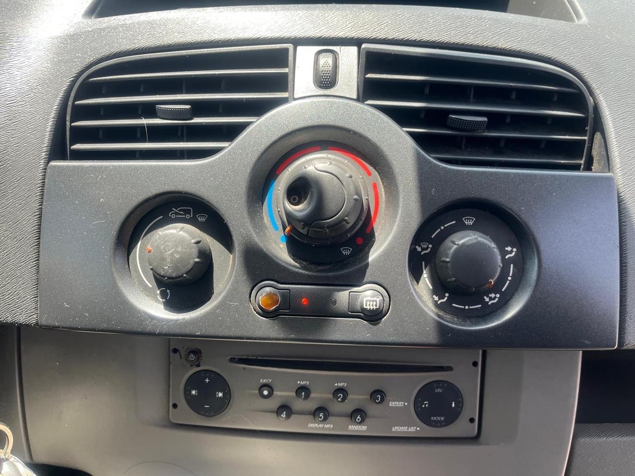 Renault kangoo 5P-1.5 dci- 2008