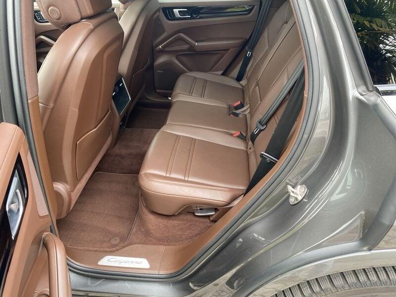 Porsche Cayenne 3.0 V6 E-Hybrid 462 CV
