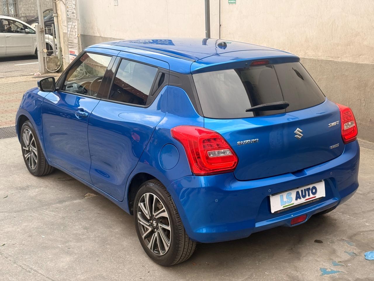 Suzuki Swift 1.2 Hybrid Top