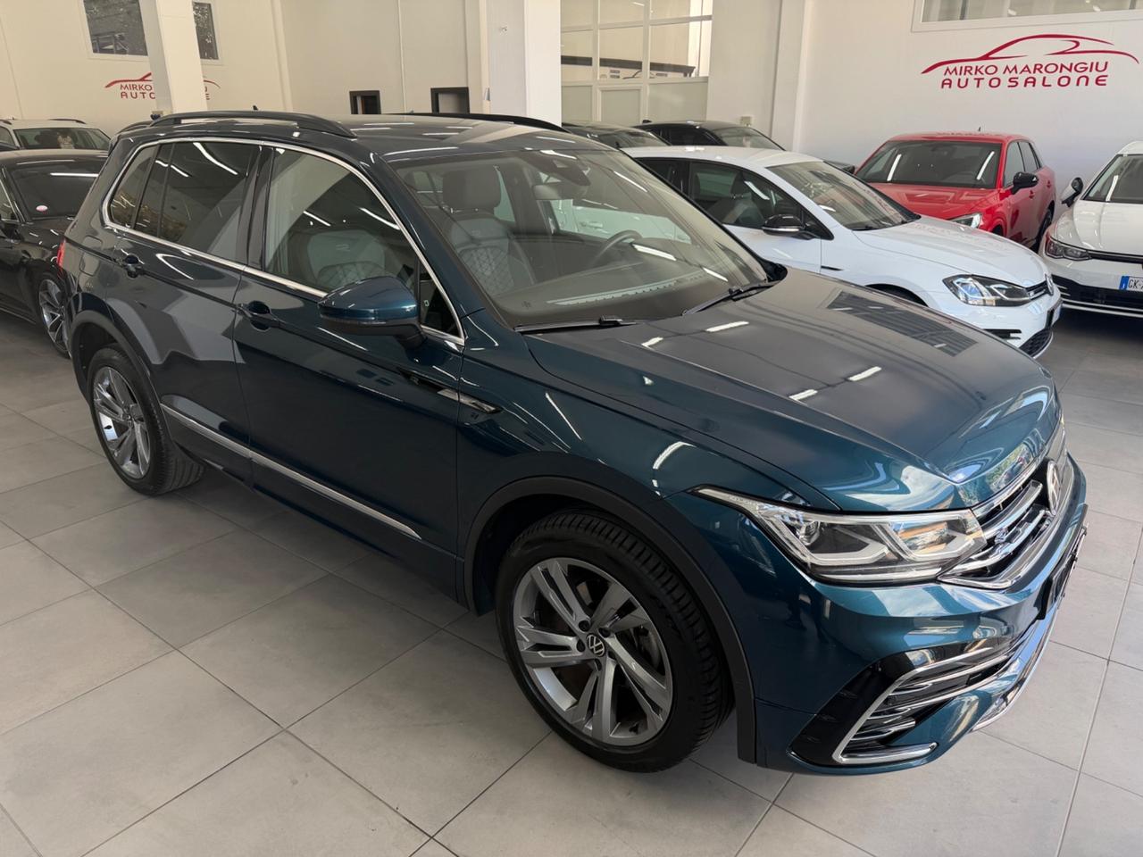 VW Tiguan 2.0 TDI 150 DSG 4MOTION R-Line finanziabile