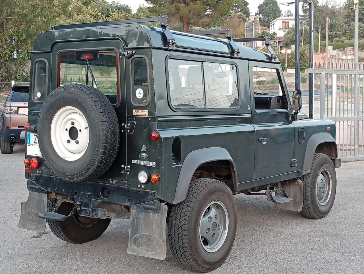 Land Rover Defender 90 2.4 TD4 S W SE