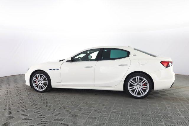 MASERATI Ghibli Ghibli L4 330 CV MHEV Gransport