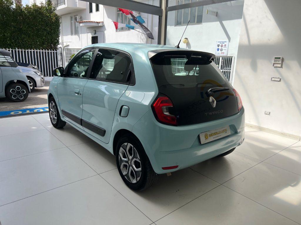 Renault Twingo SCe 65 CV Urban Night tua da €149,00 mensili