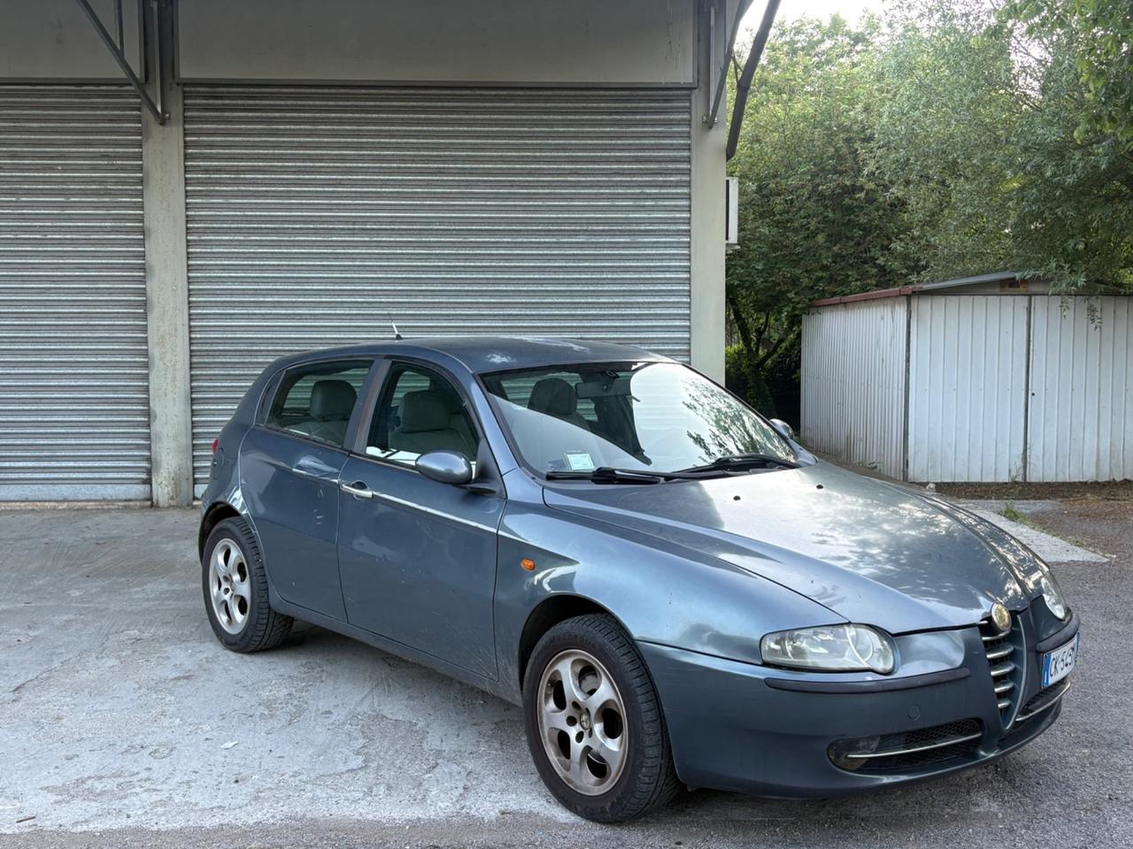 Alfa Romeo 147 1.9 JTD 16V cat 5 porte Distinctive