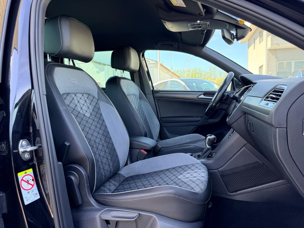 Volkswagen Tiguan 2.0 TDI 150 CV SCR DSG 4MOTION R-Line