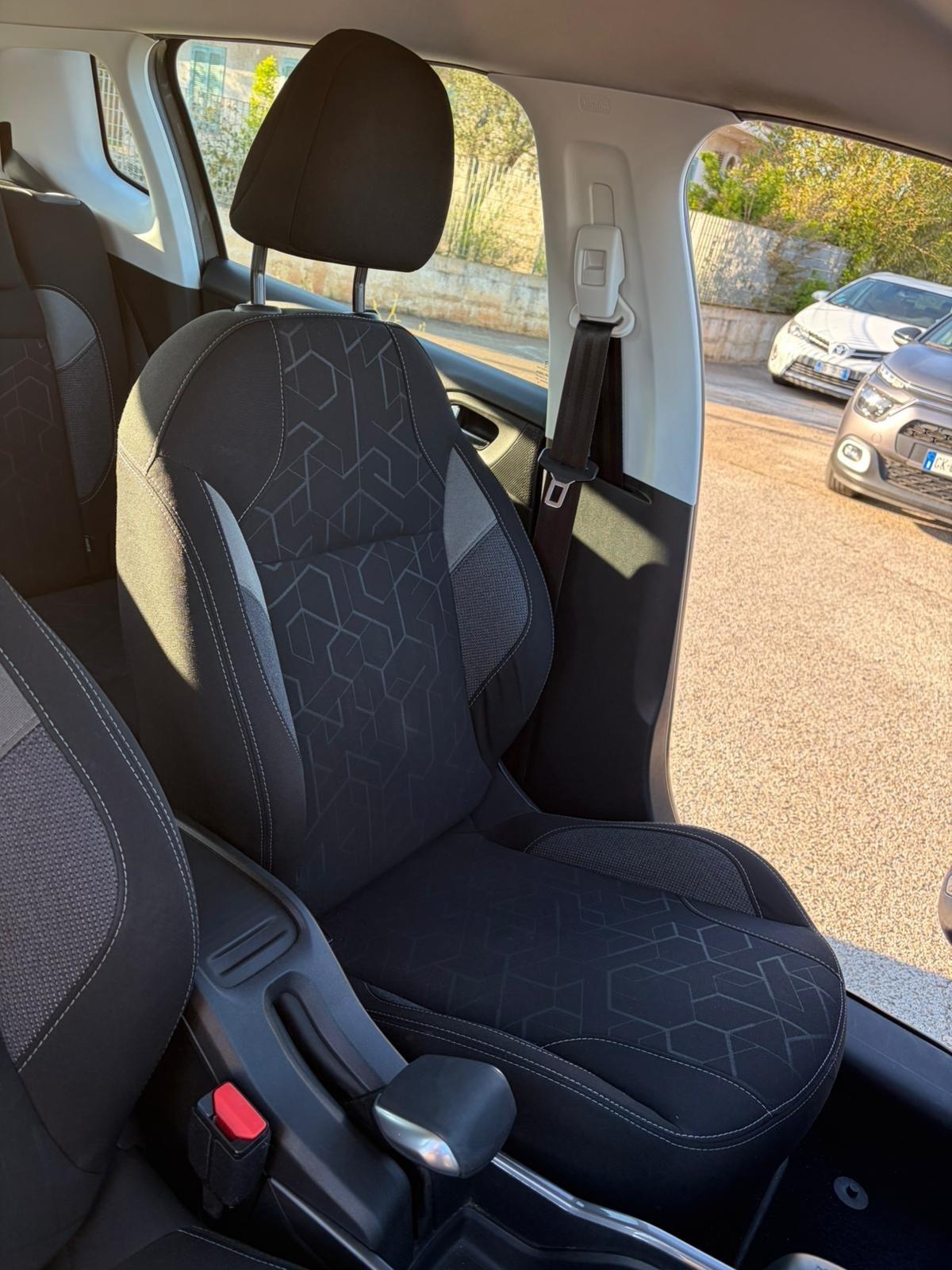 Peugeot 2008 PureTech 82 Allure