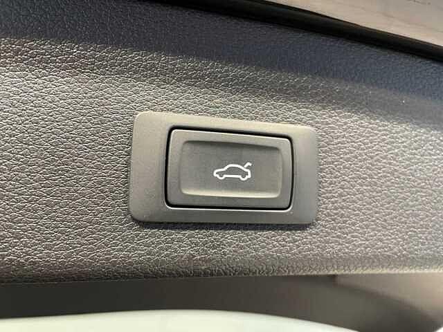 Audi Q3 45 1.4TFSI e 245CV S-tronic Business (PHEV)