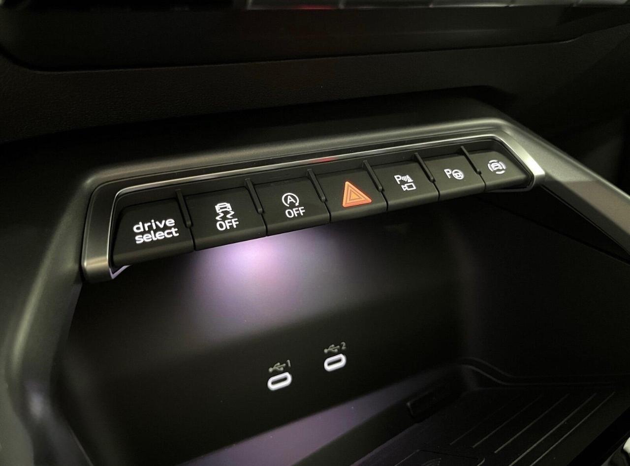 Audi A3 SPB 35 TDI S tronic S Line Nuovo Mod Tetto Pelle Matrix