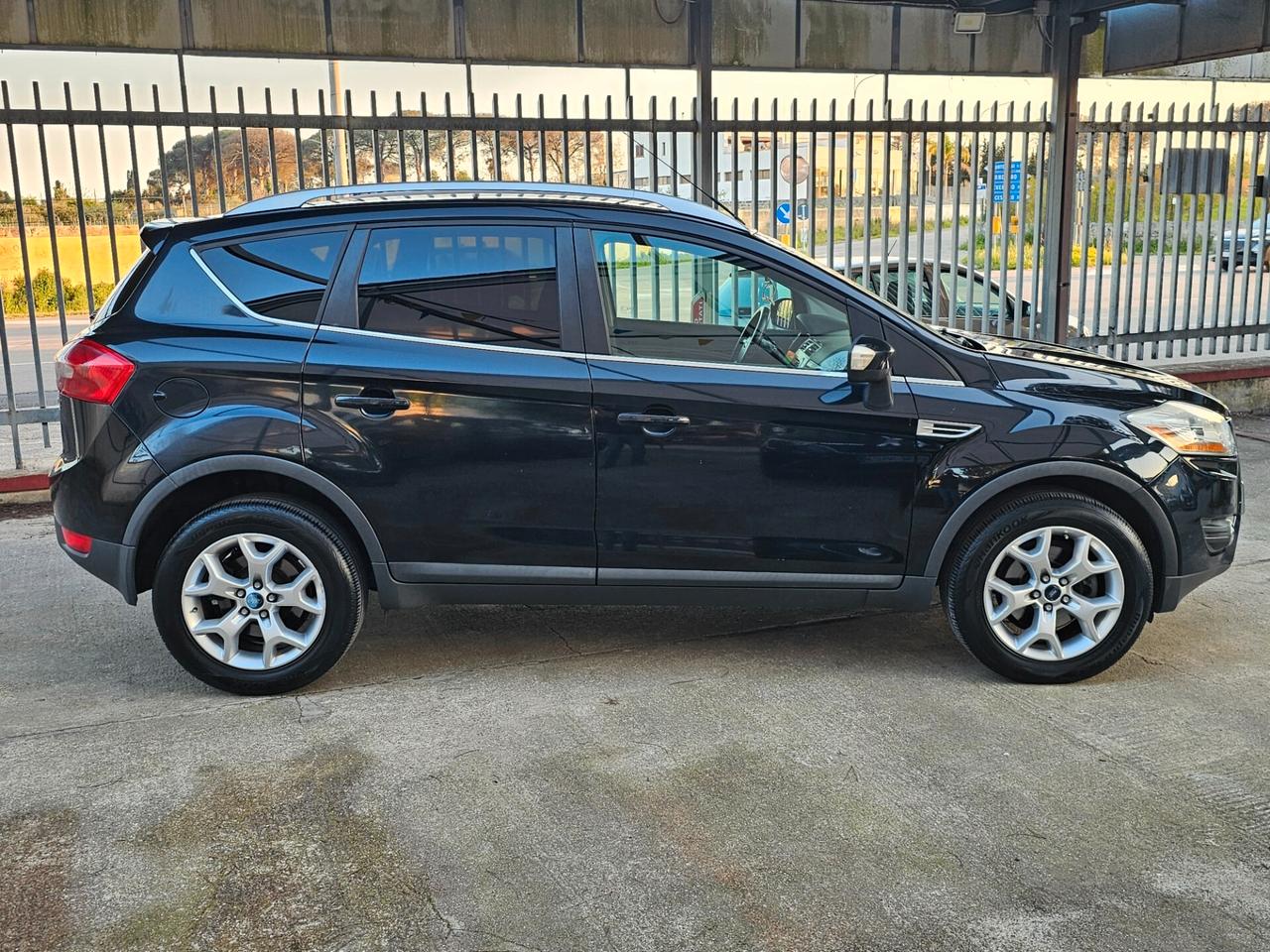 Ford Kuga 2.0 TDCi 140 CV 2WD Titanium DPF