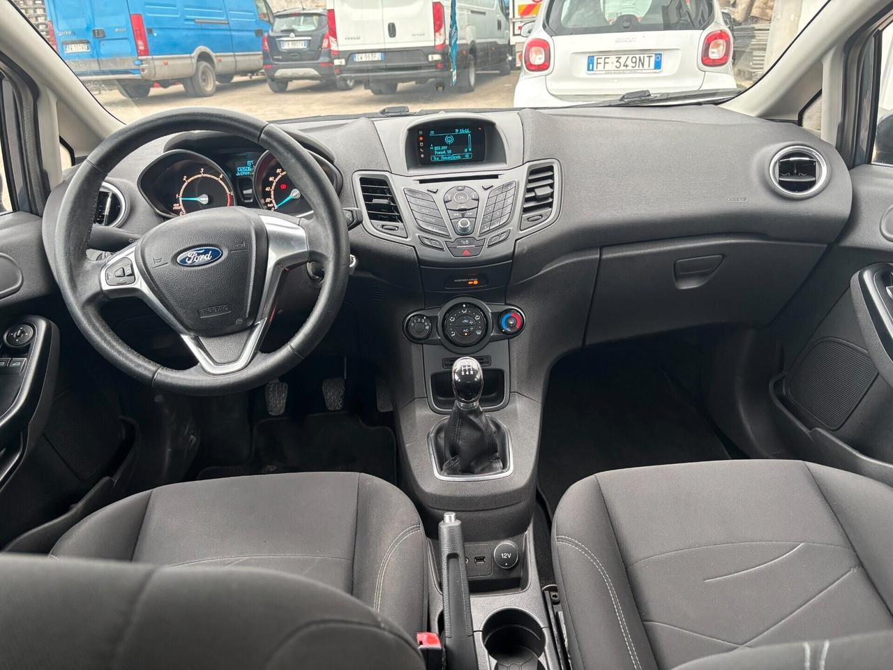 Ford Fiesta 1.5 TDCi 75CV 5 porte Titanium