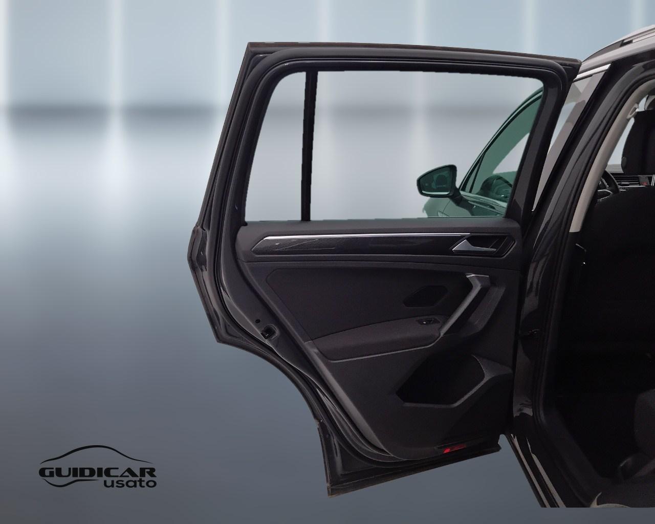 VOLKSWAGEN Tiguan II 2021 - Tiguan 2.0 tdi Life 122cv