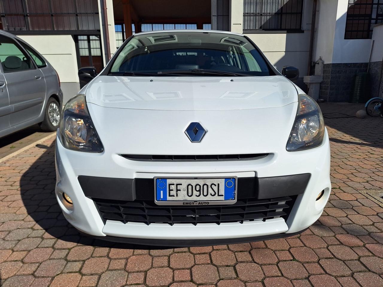 Renault Clio 1.2 16V 5 porte Dynamique