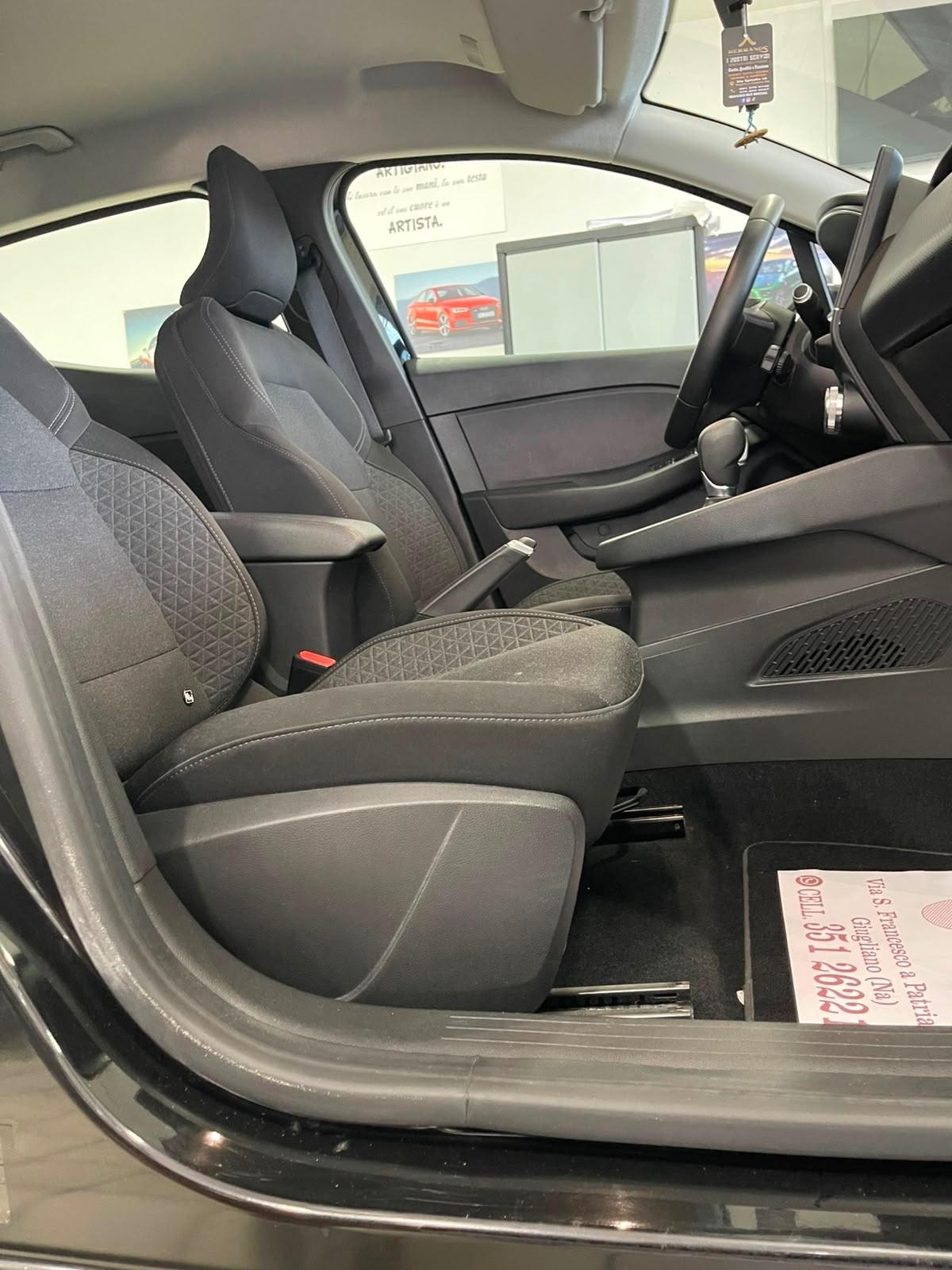 Renault Clio 2021 full hybrid initiale paris auto