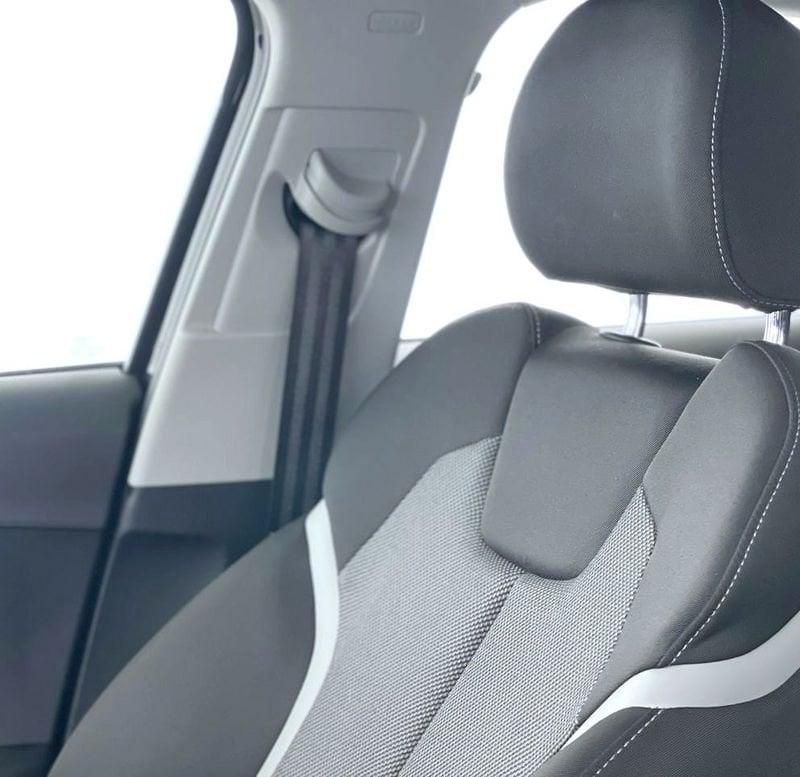 Audi Q2 1.6 30 TDI Identity Black S TRONIC