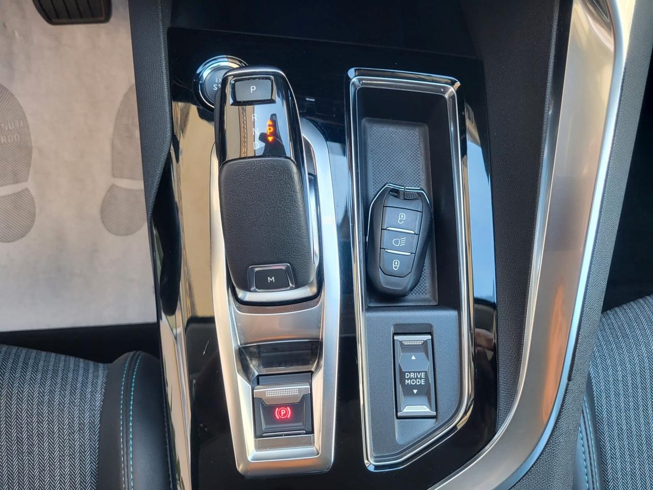 Peugeot 3008 1.5 HDi 130 CV EAT8 Allure+Full Led+Bianco Perlato...