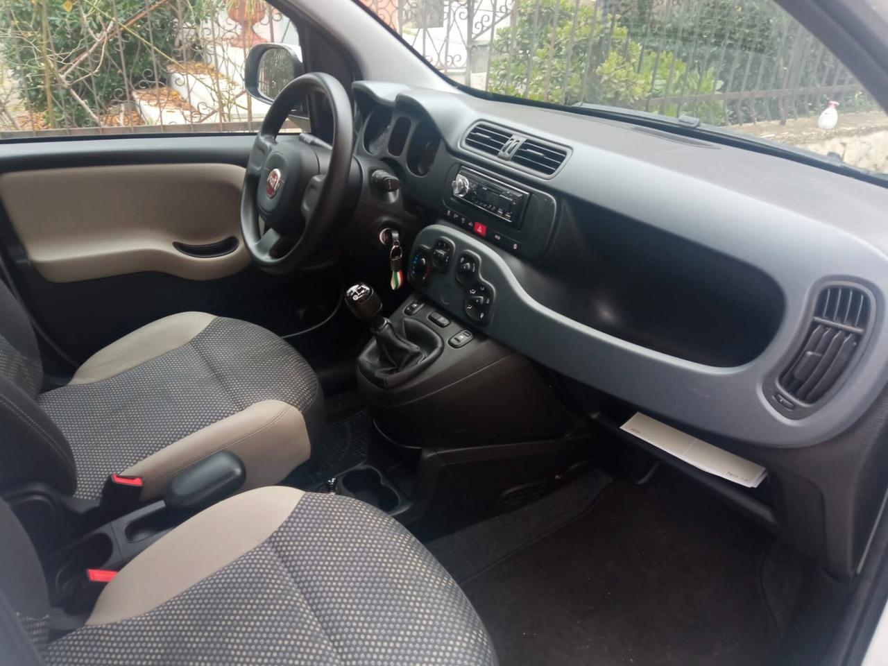 Fiat Panda 1.3 MJT 95 CV S&S Lounge CLIMA VETRI PRYVE MULTIFUNZIONE BARRE SUL TETTO PARA-COLPI
