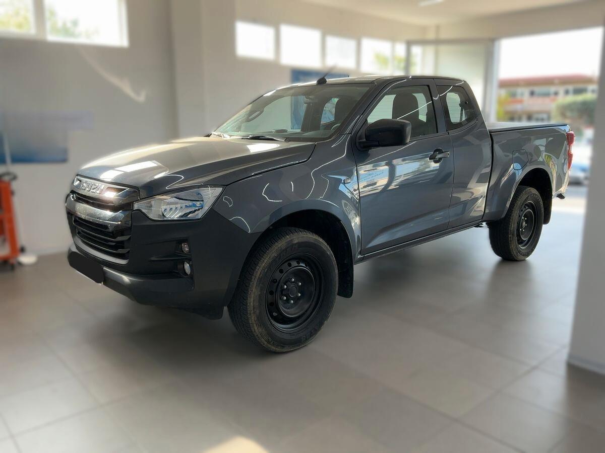 ISUZU D-MAX 1.9 TD Space Cab 4WD L — 163 CV | 11/2024 | 30.551 km