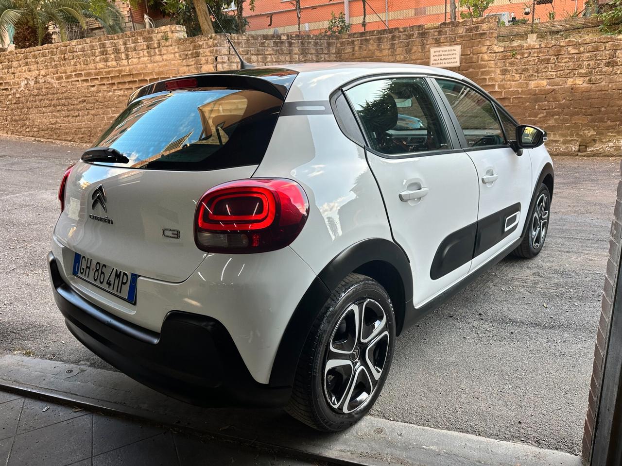 Citroen C3 PureTech 83 S&S Shine