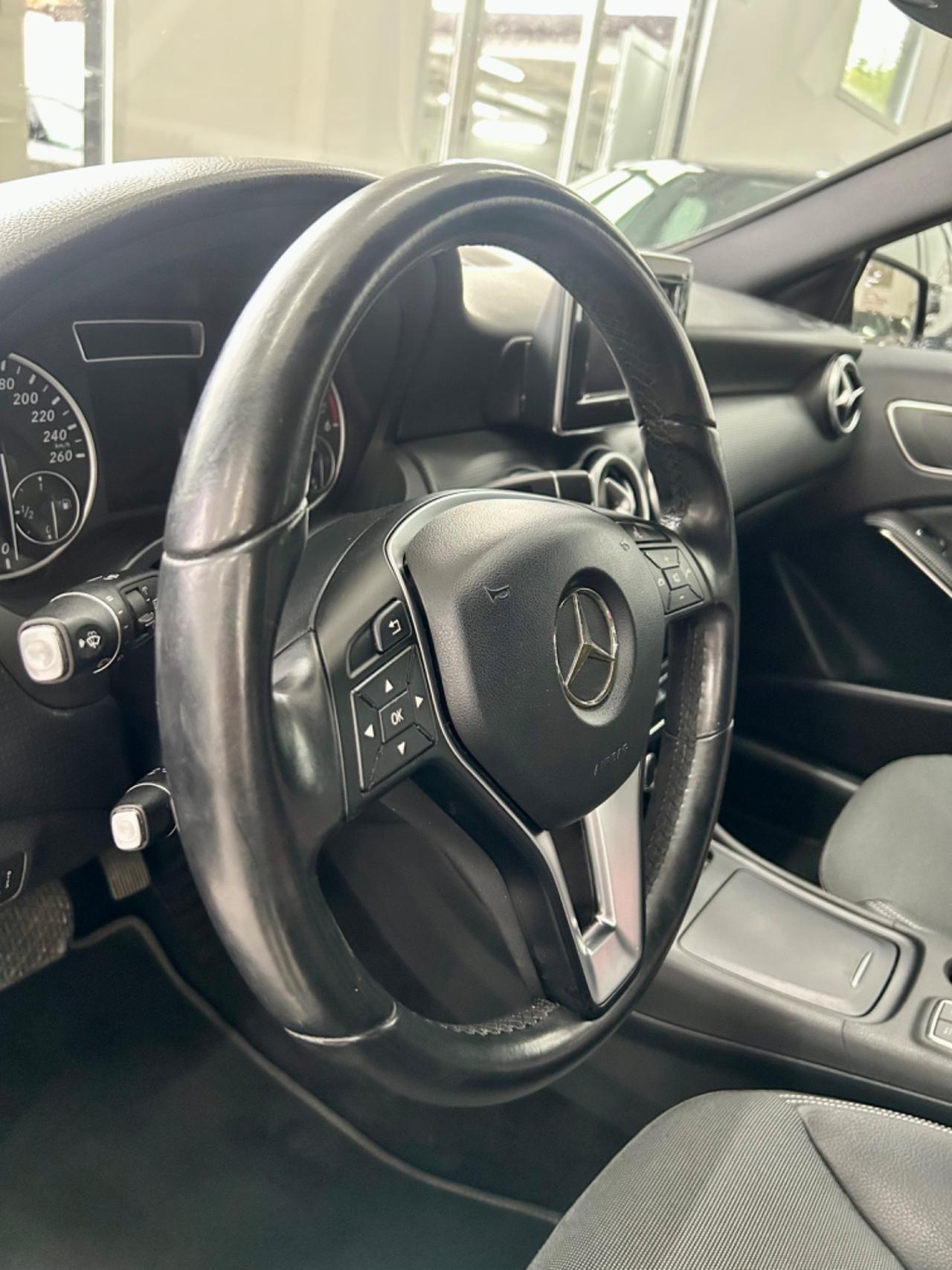 Mercedes CLASSE A 180 d Sport FINANZIABILE