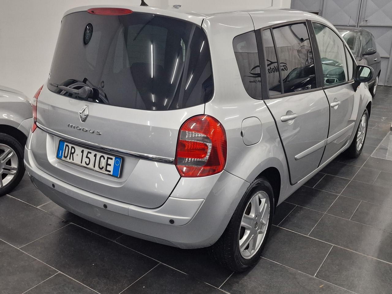 Renault Modus 1.2 16V Dynamique