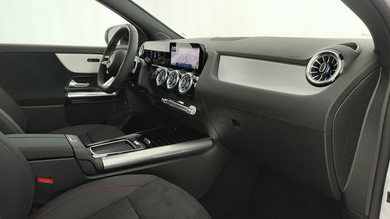 Mercedes-Benz GLA 200 d automatic