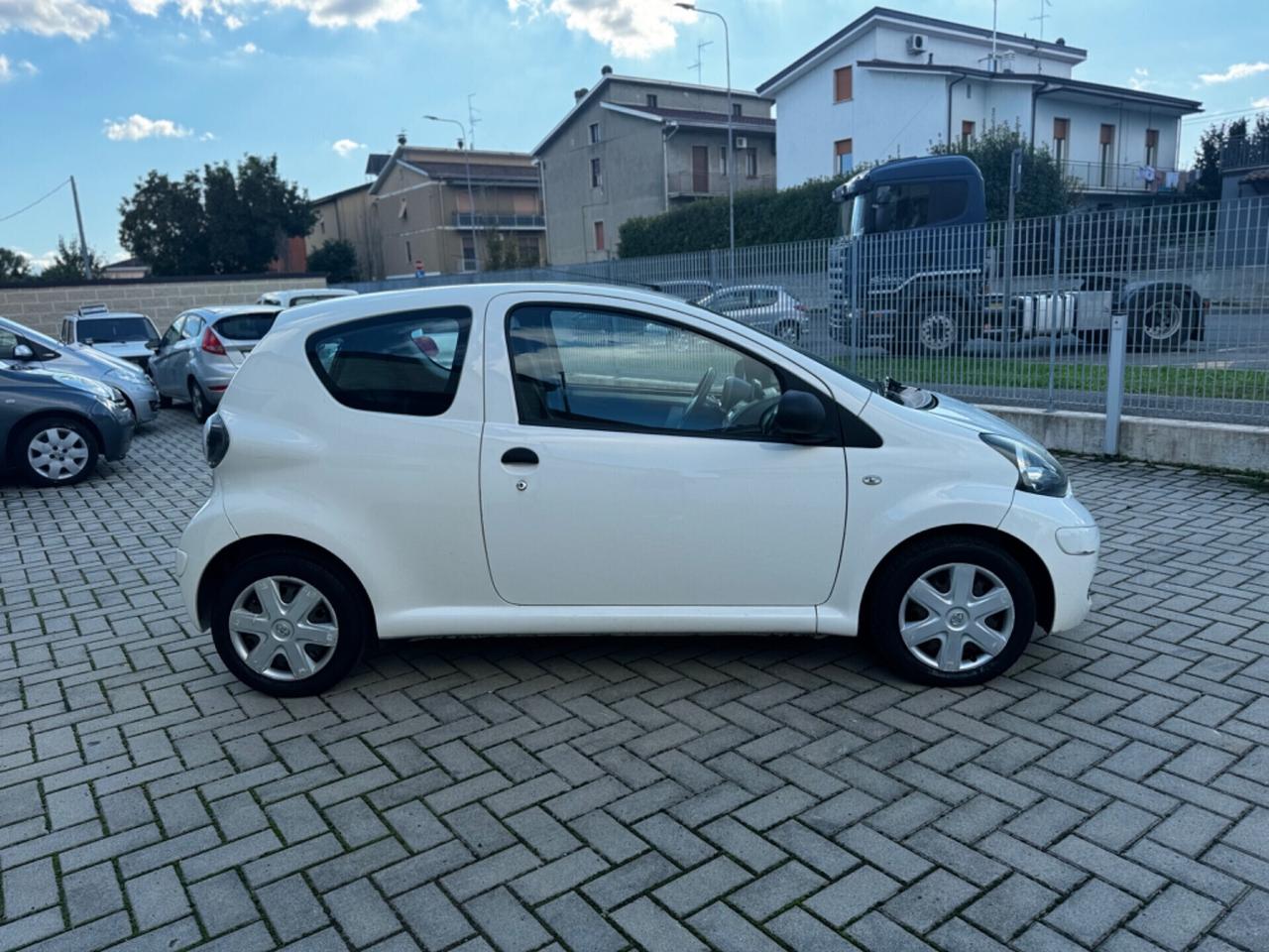 Toyota Aygo 1.0 12V VVT-i 3 porte