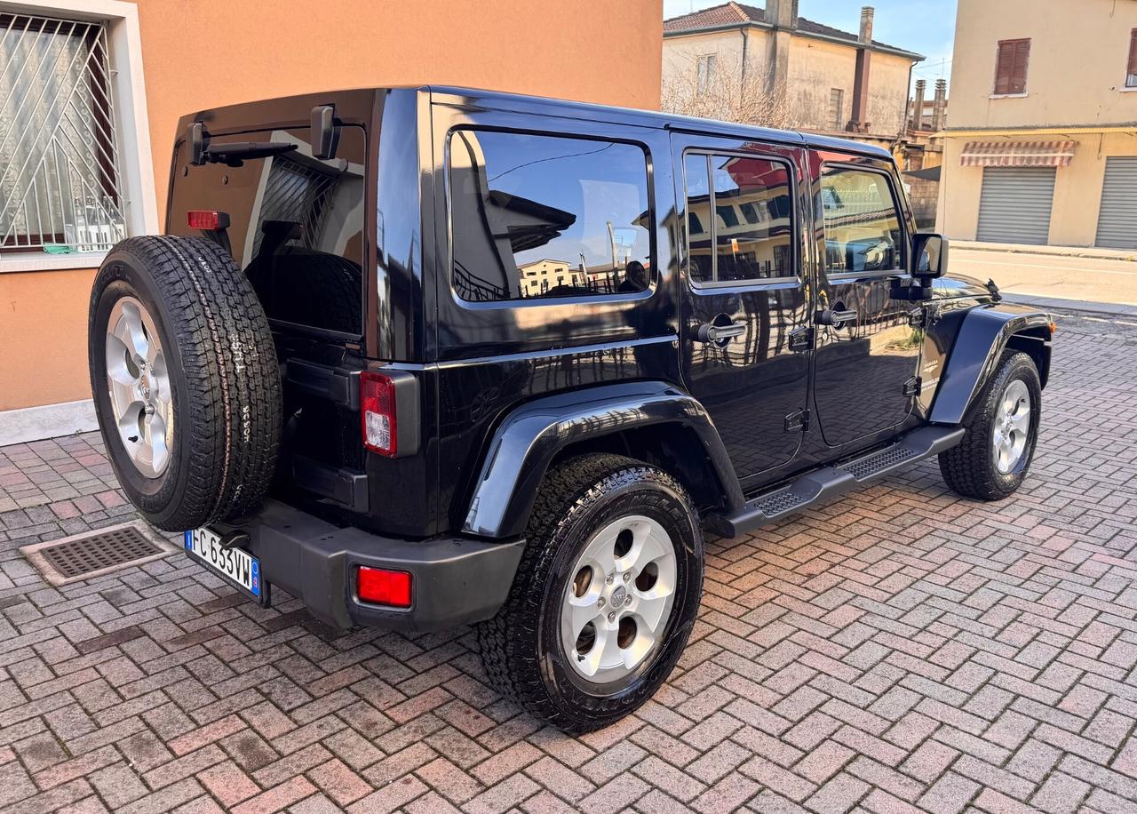 Jeep Wrangler Unlimited 2.8 CRD DPF Sahara Auto