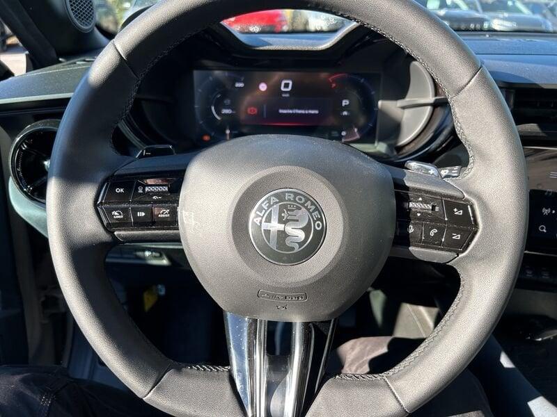 Alfa Romeo Junior 1.2 ibrida 145cv edct6