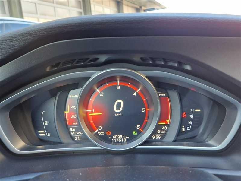 VOLVO V40 D3 Geartronic Business Plus 5 PORTE