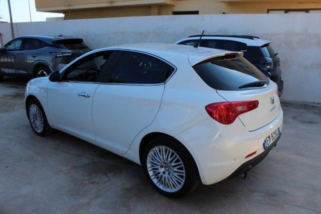 ALFA ROMEO Giulietta 2.0 JTDm-2 140 CV Distinctive