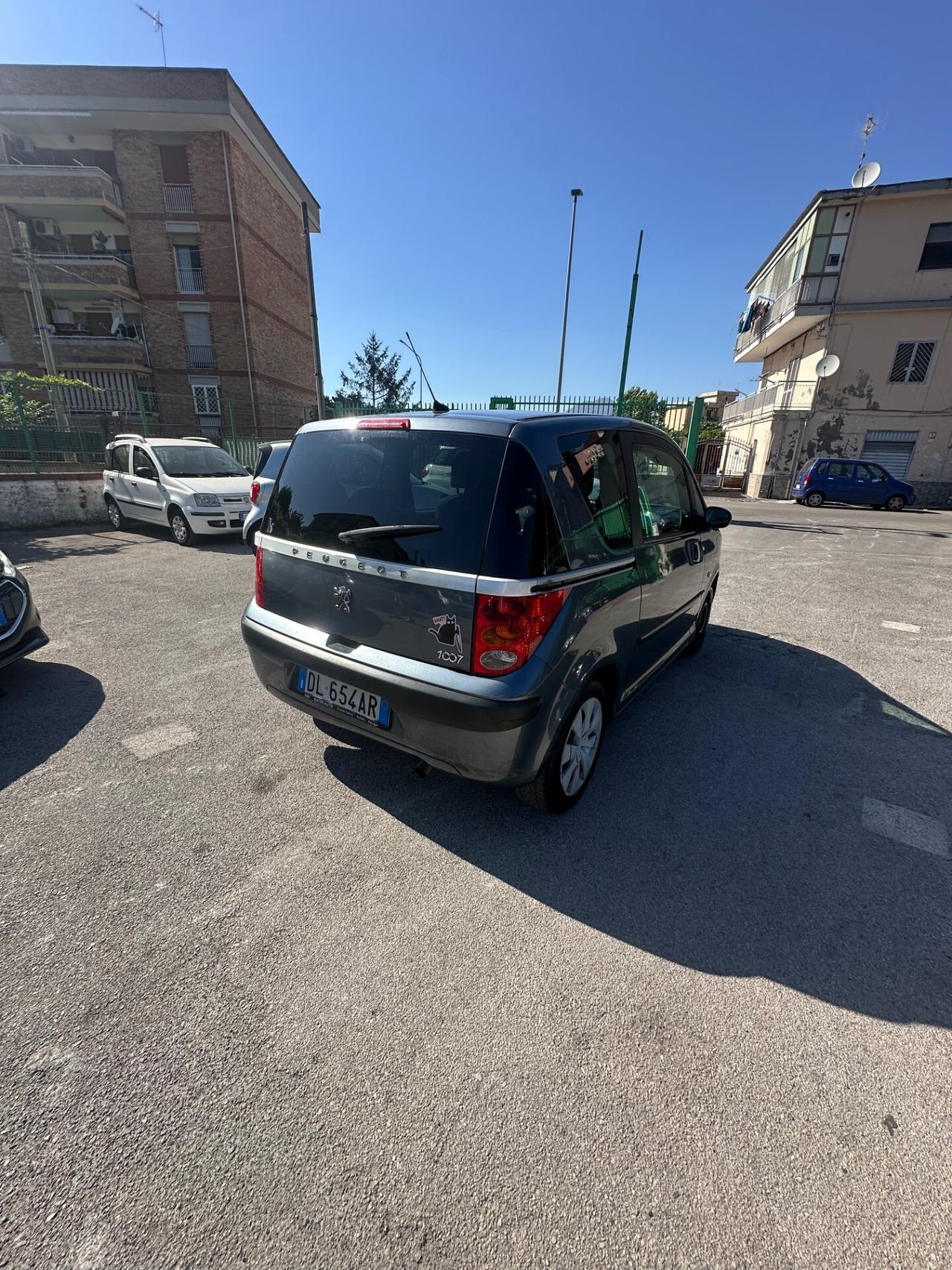 Peugeot 1007 1.4 HDi Sporty