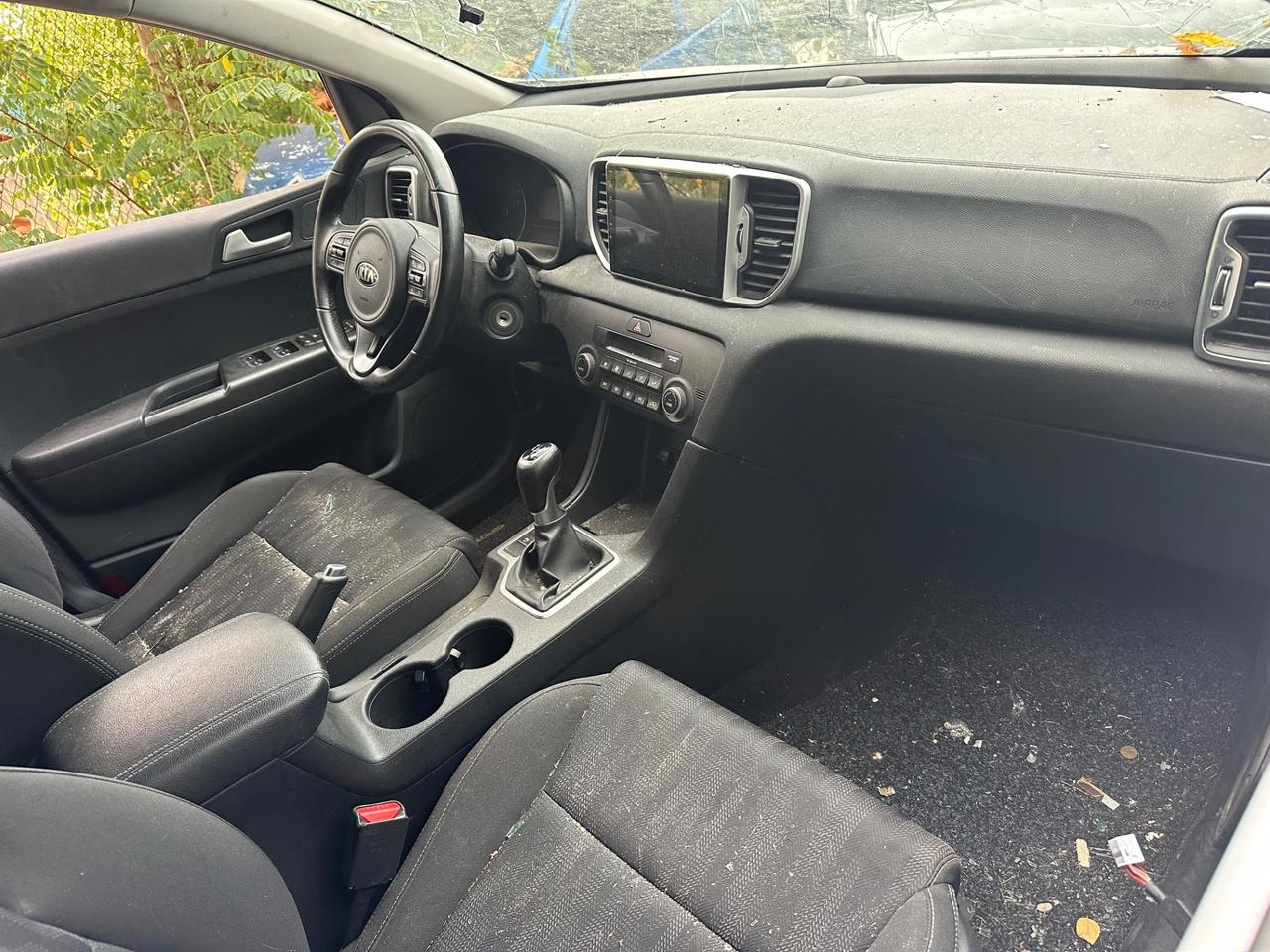 Kia Sportage 1.7 CRDI sinistrata