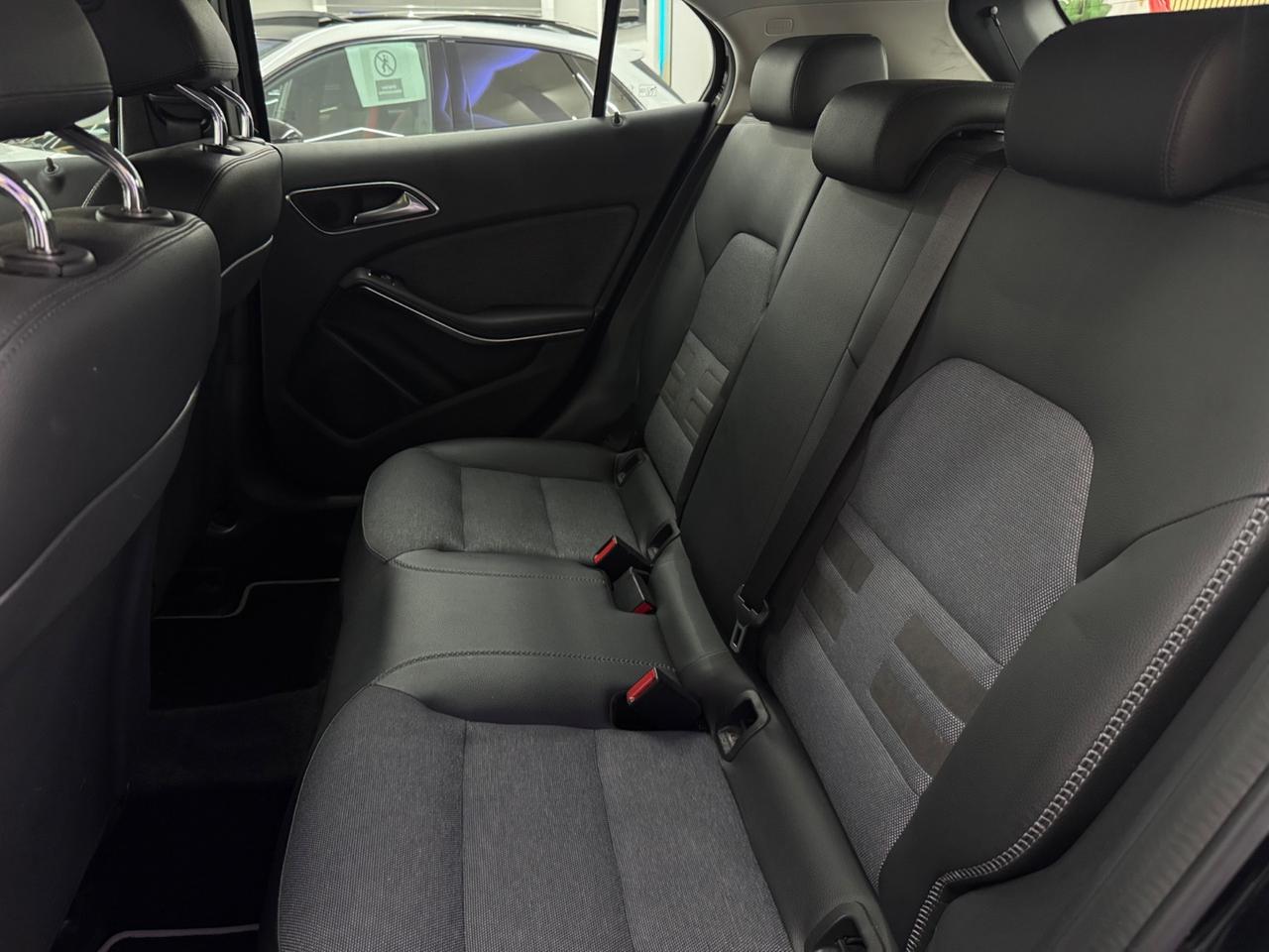 Mercedes-benz GLA 200 d Automatic Premium