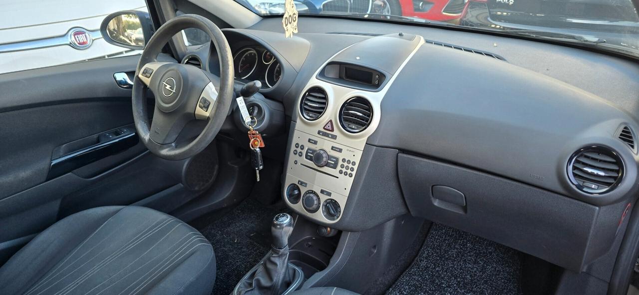 Opel Corsa 1.2 3 porte Sport