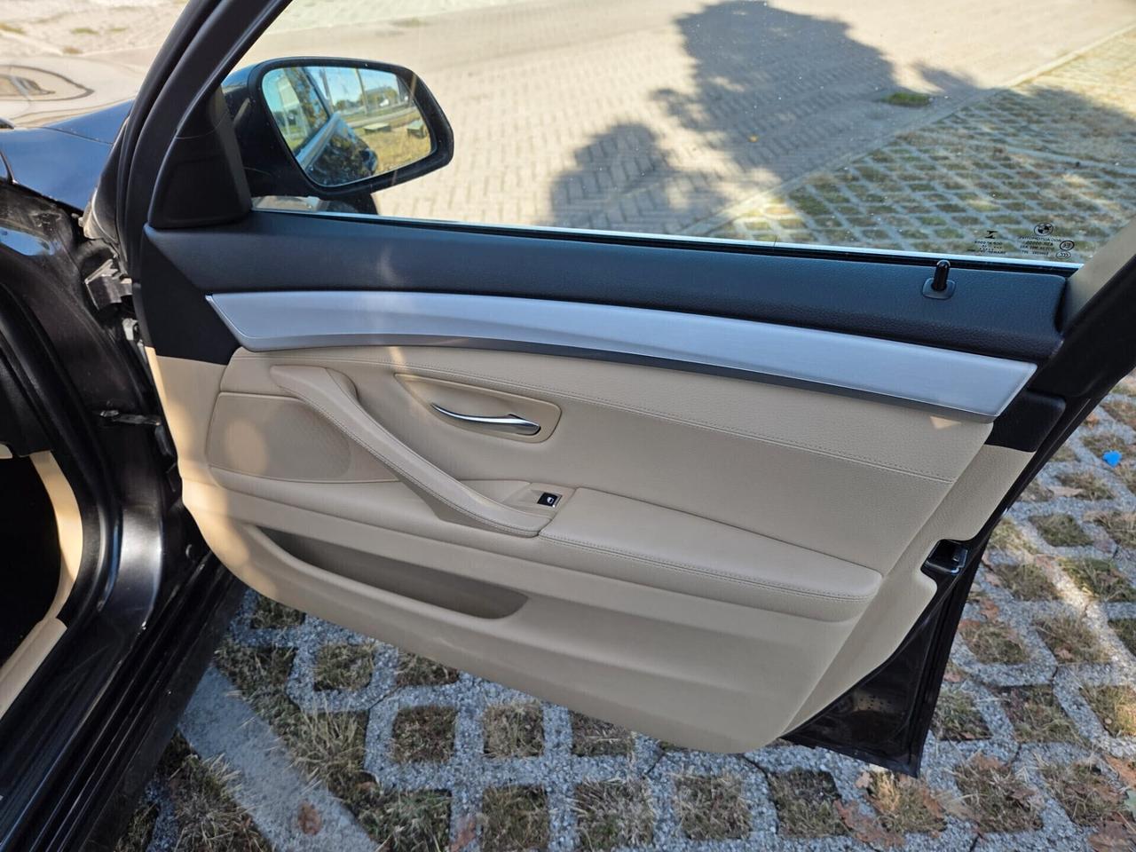 Bmw 525 525d xDrive Touring Luxury