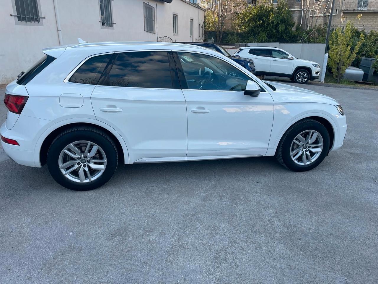 Audi Q5 2.0 TDI Advanced 150 cv - 2018