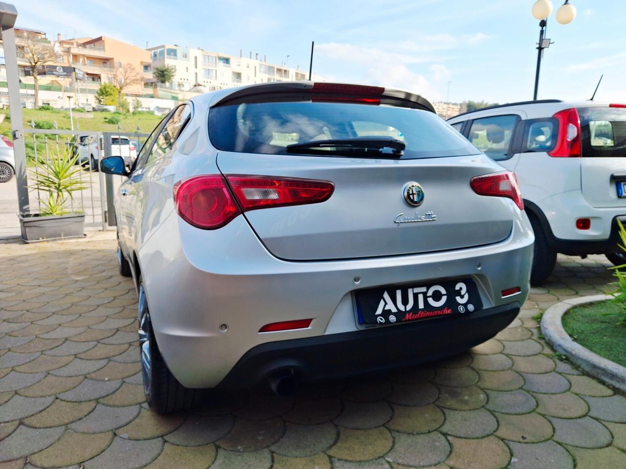 Alfa Romeo Giulietta 1.6 JTDm-2 105 CV Distinctive