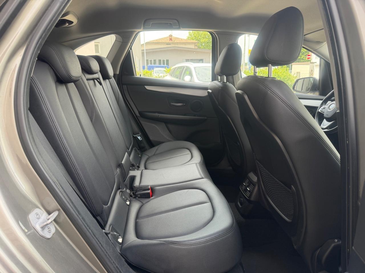 Bmw 218d Active Tourer Luxury