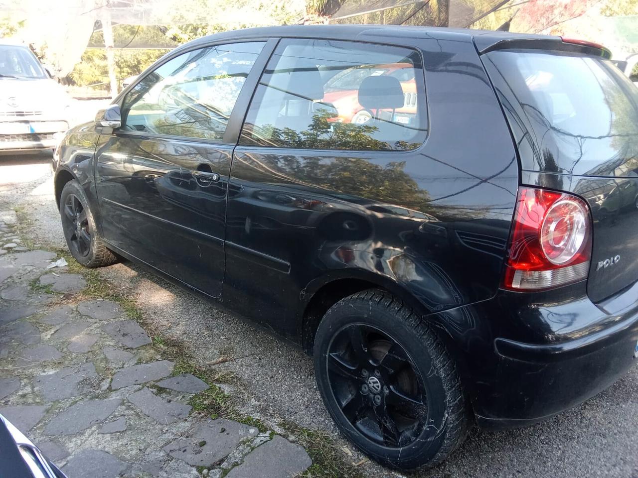 Volkswagen Polo ----